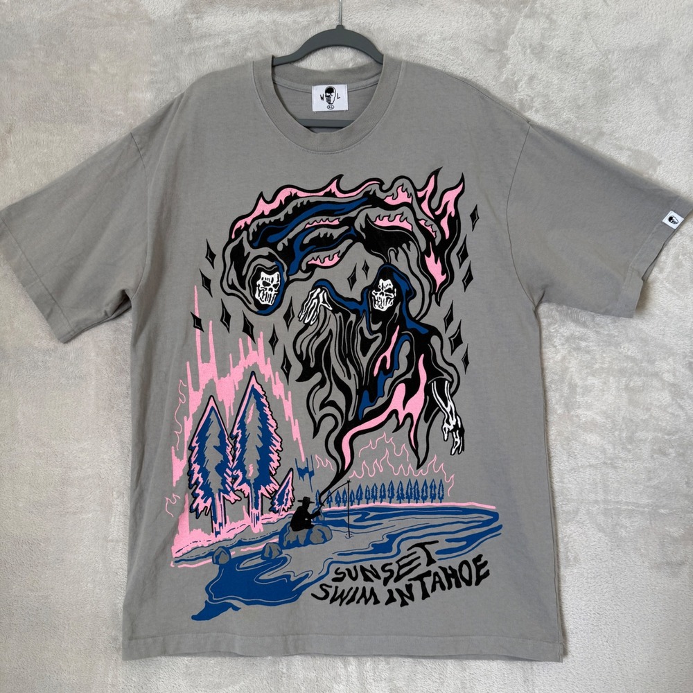 Warren Lotas Sunset Swim in Tahoe Graphic T-Shirt Gray Mens XL Skulls Reaper
